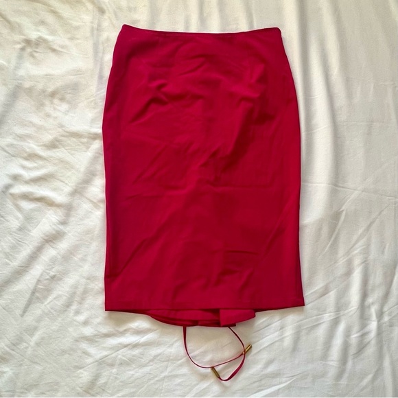 Elegant Red Skirt - Body by Victoria - Picture 1 of 6